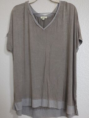 Kori Taupe V-Neck Short Sleeve Tunic with Layered Hem